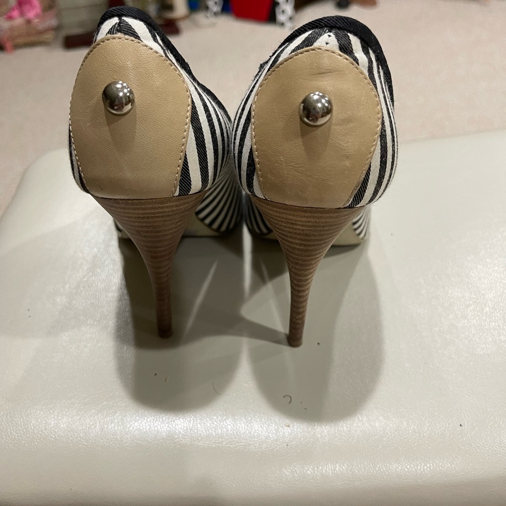 Bakers Heels - Picture 5 of 5